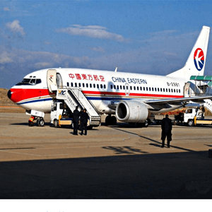 镶黄旗新宝拉格航空空运航空快运业稳步发展的原因是什么？